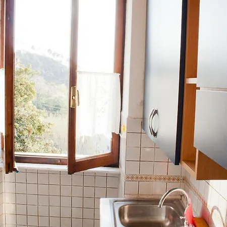 Family House * Levanto