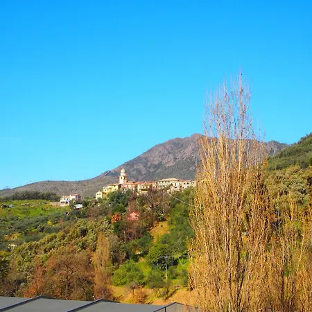 Family House Apartment Levanto